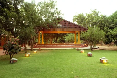 Party Lawn